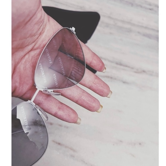 ‼️WOW‼️AUTHENTIC BALENCIAGA SUNGLASSES - Picture 12 of 13